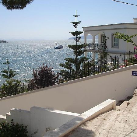 Marina View Residence Gulluk Esterno foto